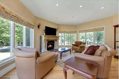 252 Mabel Pl, Franklin Lakes, NJ 07417 - Photo 19