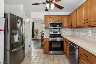 160 Aster Ct, Readington, NJ 08889 - Photo 5