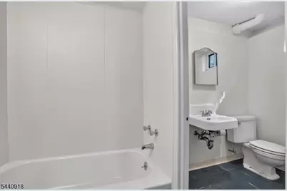 905 Charlotte Road, Plainfield, NJ 07060 - Photo 33