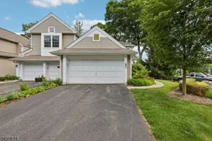 60 Woodmont Dr, Randolph Township, NJ 07869 - Photo 3