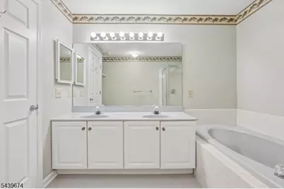 60 Woodmont Dr, Randolph Township, NJ 07869 - Photo 21