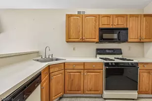 60 Woodmont Dr, Randolph Township, NJ 07869 - Photo 13