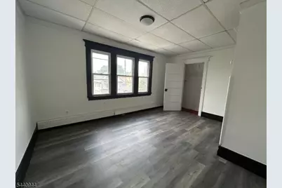 377 N 7th St #3, Newark, NJ 07107 - Photo 3