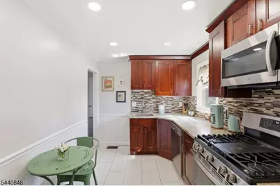 239 3rd Ave, Garwood, NJ 07027 - Photo 9