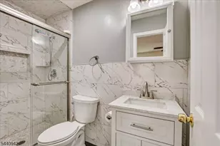 12 Tulip Ct, Edison, NJ 08820 - Photo 23