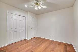 12 Tulip Ct, Edison, NJ 08820 - Photo 27