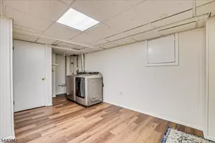 12 Tulip Ct, Edison, NJ 08820 - Photo 31