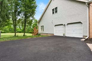 18 Montfort Dr, Montgomery Township, NJ 08502 - Photo 41