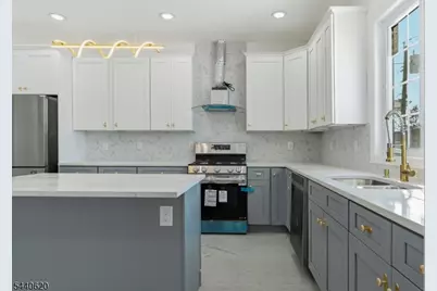 31 Davis Ave, Franklin Township, NJ 08873 - Photo 5
