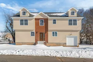 31 Davis Ave, Franklin Township, NJ 08873 - Photo 1