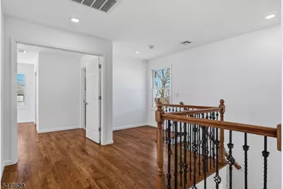 31 Davis Ave, Franklin Township, NJ 08873 - Photo 15