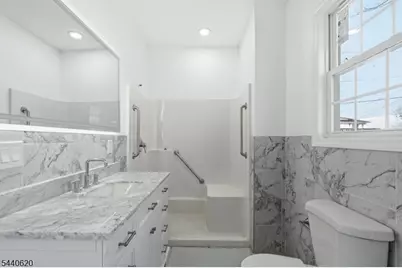 31 Davis Ave, Franklin Township, NJ 08873 - Photo 13