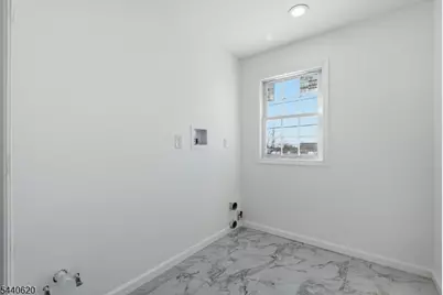31 Davis Ave, Franklin Township, NJ 08873 - Photo 17