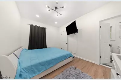 216 N Maple Ave, East Orange, NJ 07017 - Photo 9