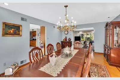 10 Loriann Rd, Warren Township, NJ 07059 - Photo 7