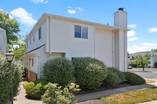 301 Saddle Ct, Raritan Township, NJ 08822 - Photo 3