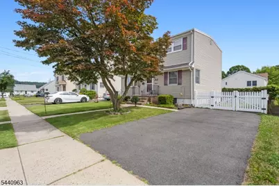 18 Jerome Dr, Clifton, NJ 07011 - Photo 3