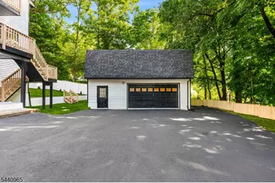 140 Walker Rd, West Orange Township, NJ 07052 - Photo 35