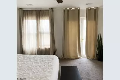 454 Washington St #3, Newark, NJ 07102 - Photo 9