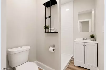81 Holmes St, Belleville, NJ 07109 - Photo 7