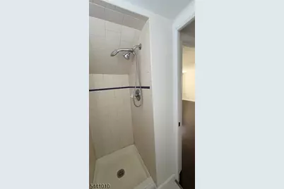 1019 W Henry St, Linden, NJ 07036 - Photo 13