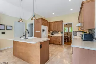 7 Sunshine Dr, Alexandria Township, NJ 08867 - Photo 9