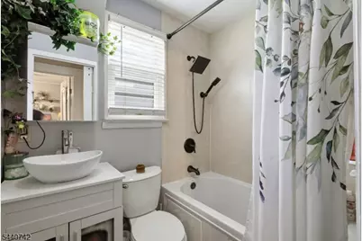 16 Creston Ave, Union Township, NJ 07083 - Photo 13