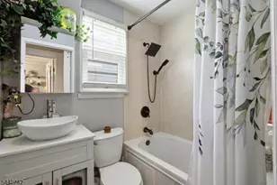 16 Creston Ave, Union Township, NJ 07083 - Photo 13