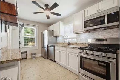 16 Creston Ave, Union Township, NJ 07083 - Photo 11