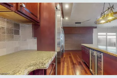 7002 Kennedy Blvd, Guttenberg, NJ 07093 - Photo 17