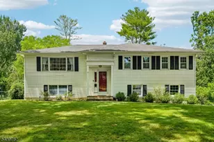 55 Sagamore Dr, New Providence, NJ 07974 - Photo 1