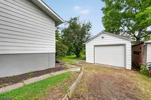 725 Belvidere Rd, Lopatcong Township, NJ 08865 - Photo 17