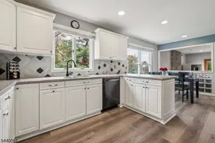 98 King St, Edison Twp., NJ 08820 - Photo 15