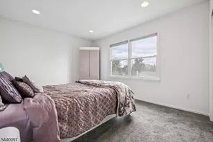 98 King St, Edison Twp., NJ 08820 - Photo 23