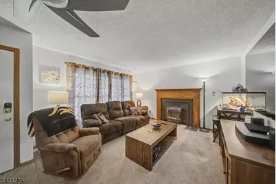 12 Amherst Ct, Hamburg, NJ 07419 - Photo 9