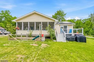 194 Decker Pond Rd, Green Township, NJ 07821 - Photo 23