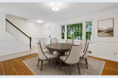 46 Pembroke Dr, Mendham, NJ 07945 - Photo 3