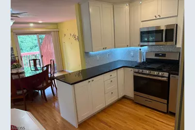 126 Mary Alice Ct, Union Township, NJ 07083 - Photo 5