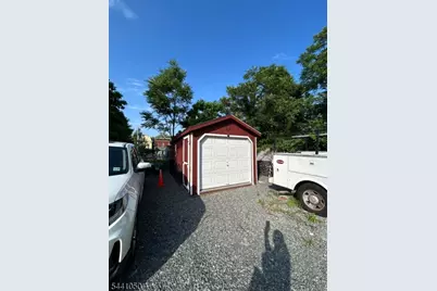 345 Columbia St, Orange, NJ 07050 - Photo 13