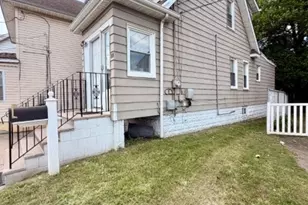 115 Chestnut Ave, Irvington, NJ 07111 - Photo 3