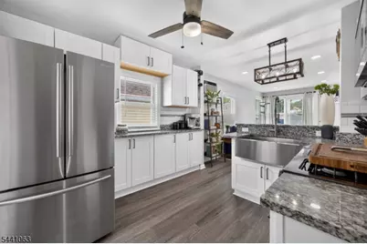 93 Horton Ave, Hawthorne, NJ 07506 - Photo 9