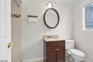40 Hunterdon Rd, West Orange Township, NJ 07052 - Photo 21