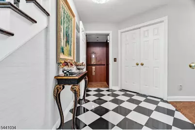 115 Sturbridge Cir, Wayne Twp., NJ 07470 - Photo 7