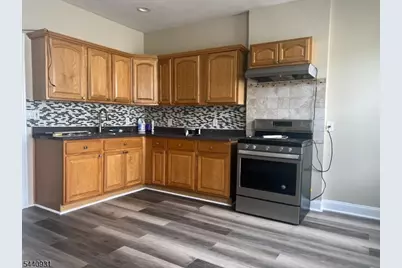 83 Davenport Ave, Newark, NJ 07107 - Photo 9