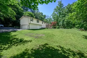 11 Pine Ridge Rd, Lebanon Township, NJ 07830 - Photo 41
