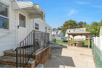 213 Glenside Pl, North Plainfield, NJ 07060 - Photo 21
