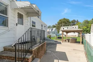 213 Glenside Pl, North Plainfield, NJ 07060 - Photo 21