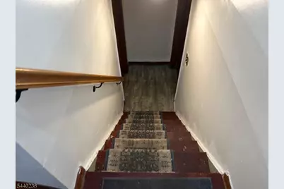 129 Hampton St, Metuchen, NJ 08840 - Photo 29