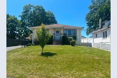 129 Hampton St, Metuchen, NJ 08840 - Photo 3