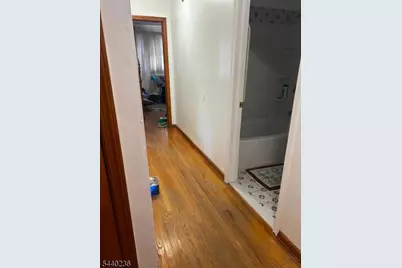 129 Hampton St, Metuchen, NJ 08840 - Photo 15